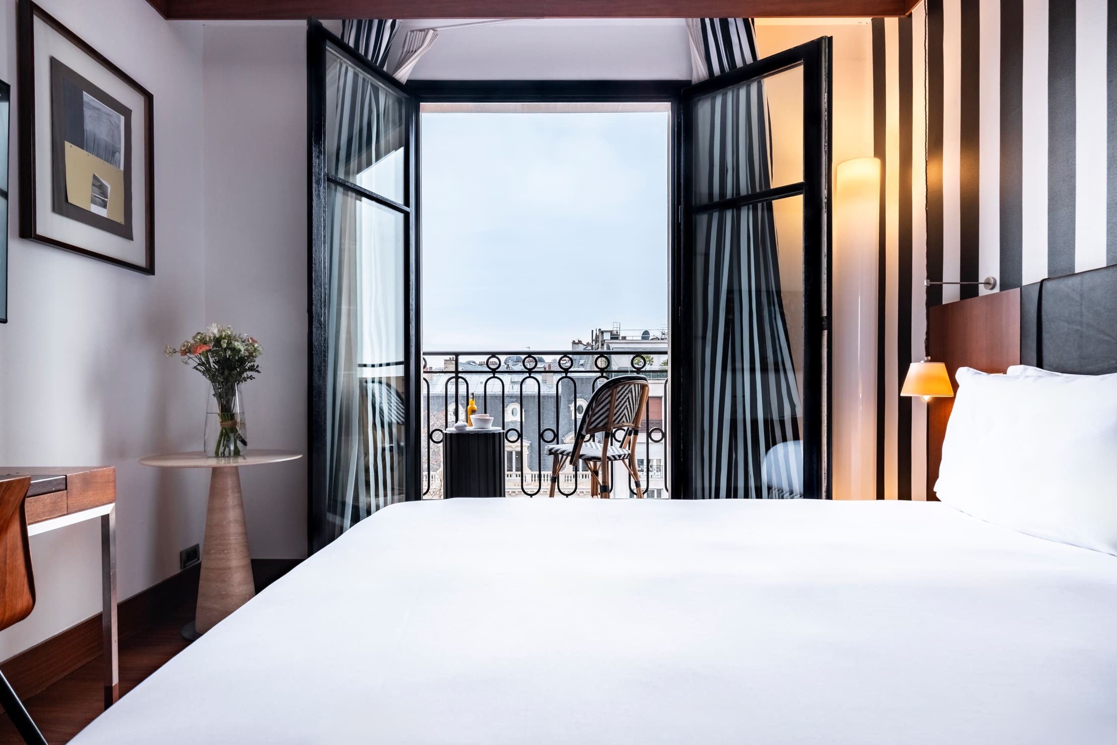 Luxury Hotel Paris 8 ⸱ Prestige Room - Balcony – Arc de Triomphe ...